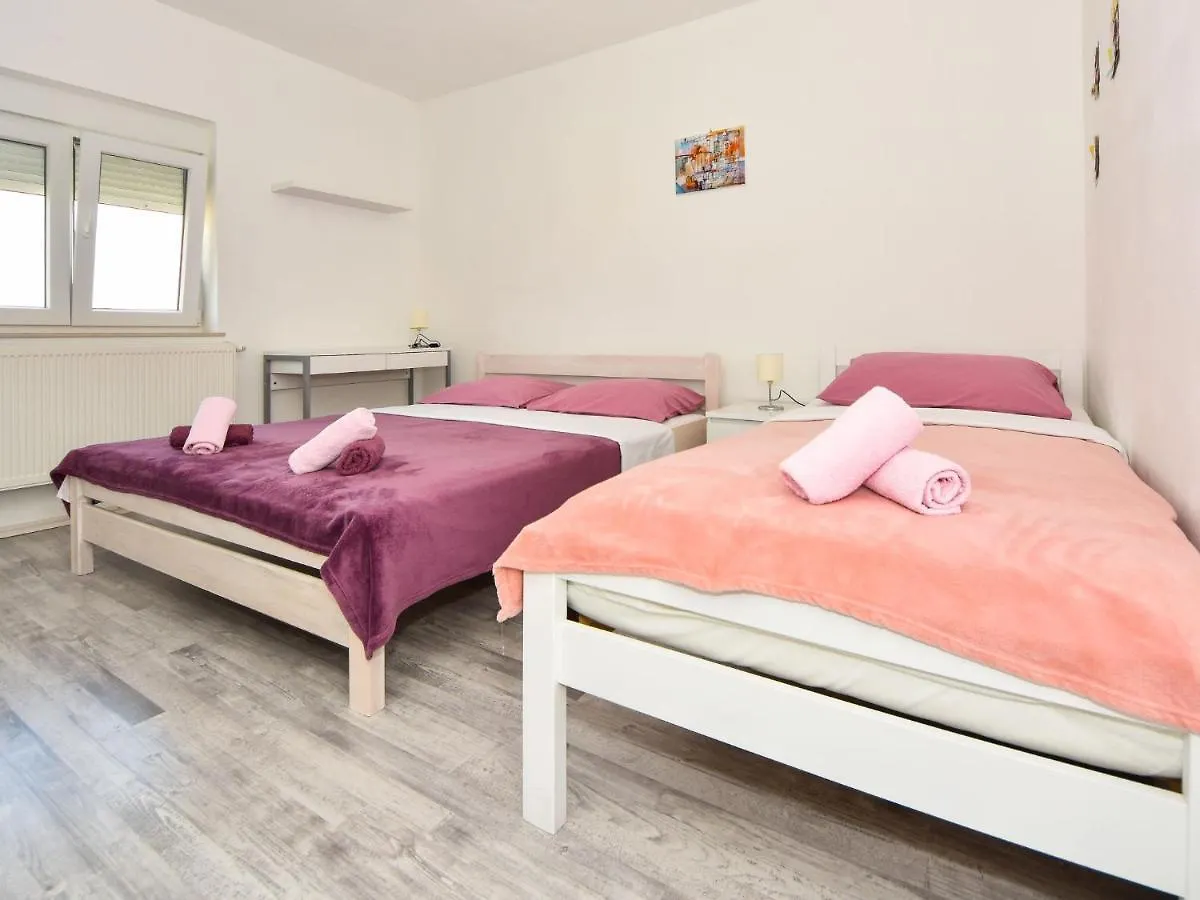 Holiday Home Elena By Interhome Posedarje 0*,  Croácia